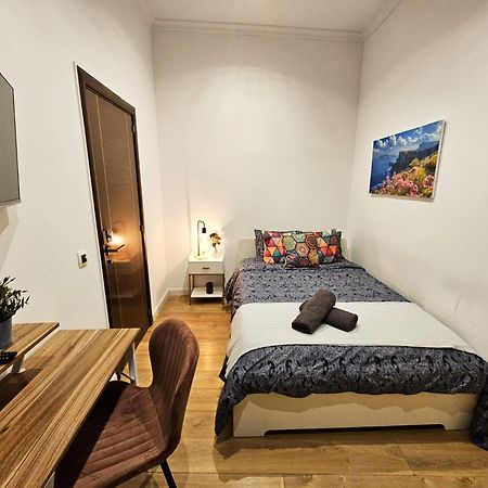 By La Rambla Rooms Барселона Екстер'єр фото